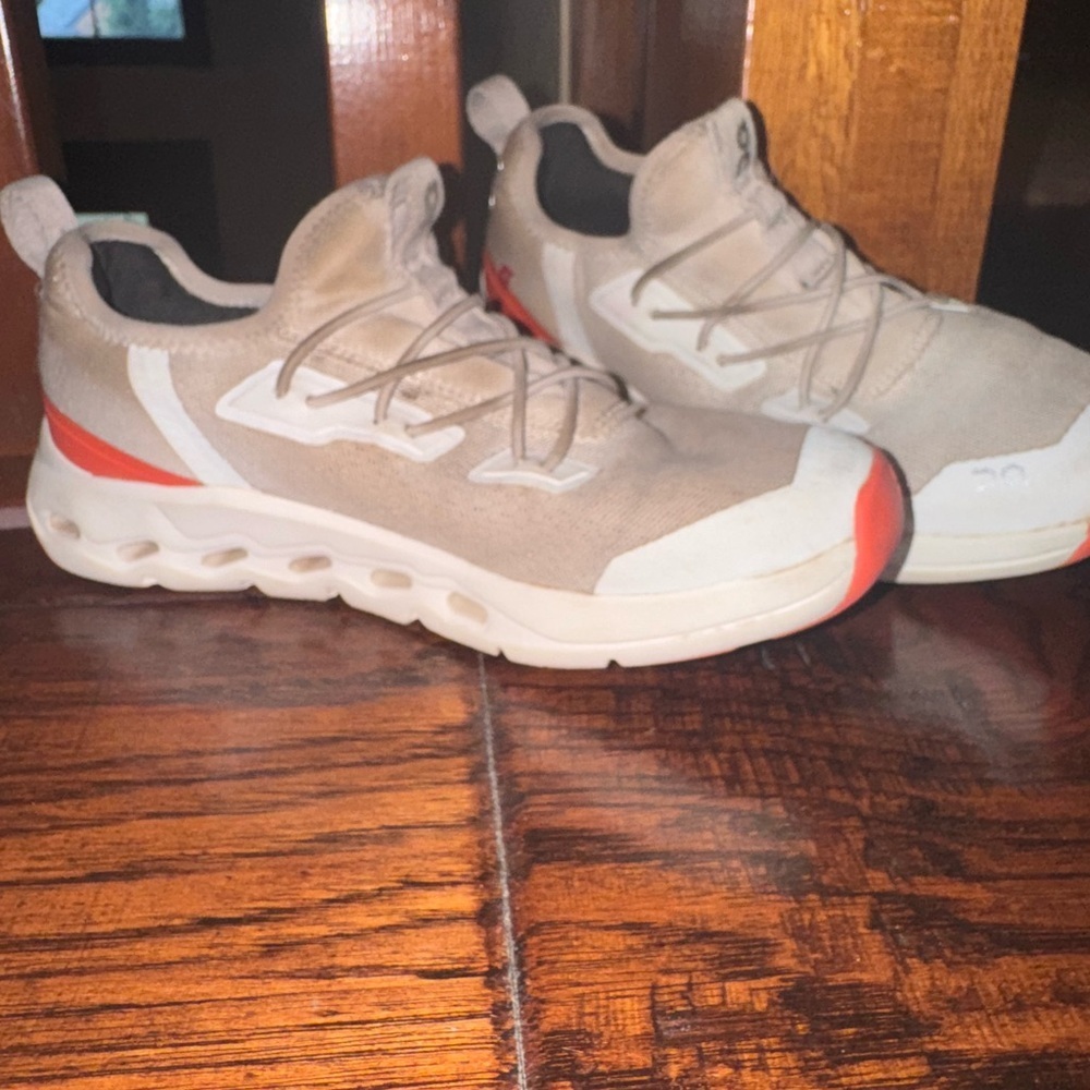 On Running Kids Tan and Orange Sneakers - Picture 2 of 7